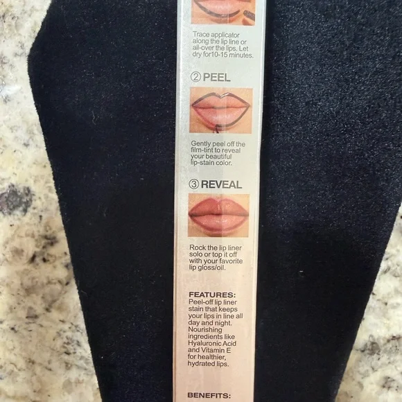 Olibolla Peel-Off Lip Liner Tattoo Set Brand New 3 Colors - Picture 3 of 3